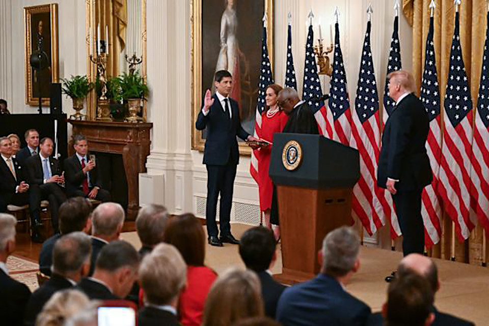 The Fed Punya Bos Baru! Sinyal Kenaikan Suku Bunga Bikin Pasar Global Ketar-ketir The Fed Punya Bos Baru! Sinyal Kenaikan Suku Bunga Bikin Pasar Global Ketar-ketir