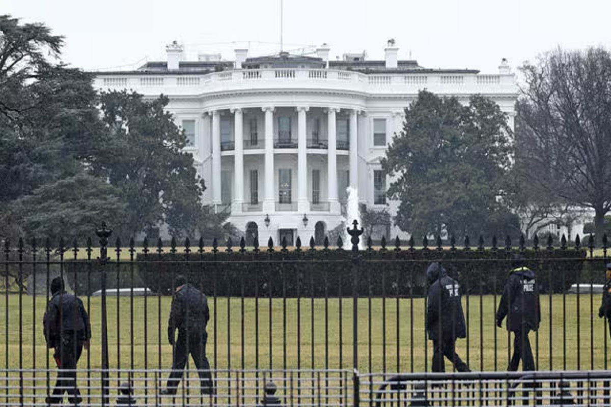 Gedung Putih Lockdown karena Puluhan Tembakan, Presiden Trump Ada di Dalam Gedung Putih Lockdown karena Puluhan Tembakan, Presiden Trump Ada di Dalam