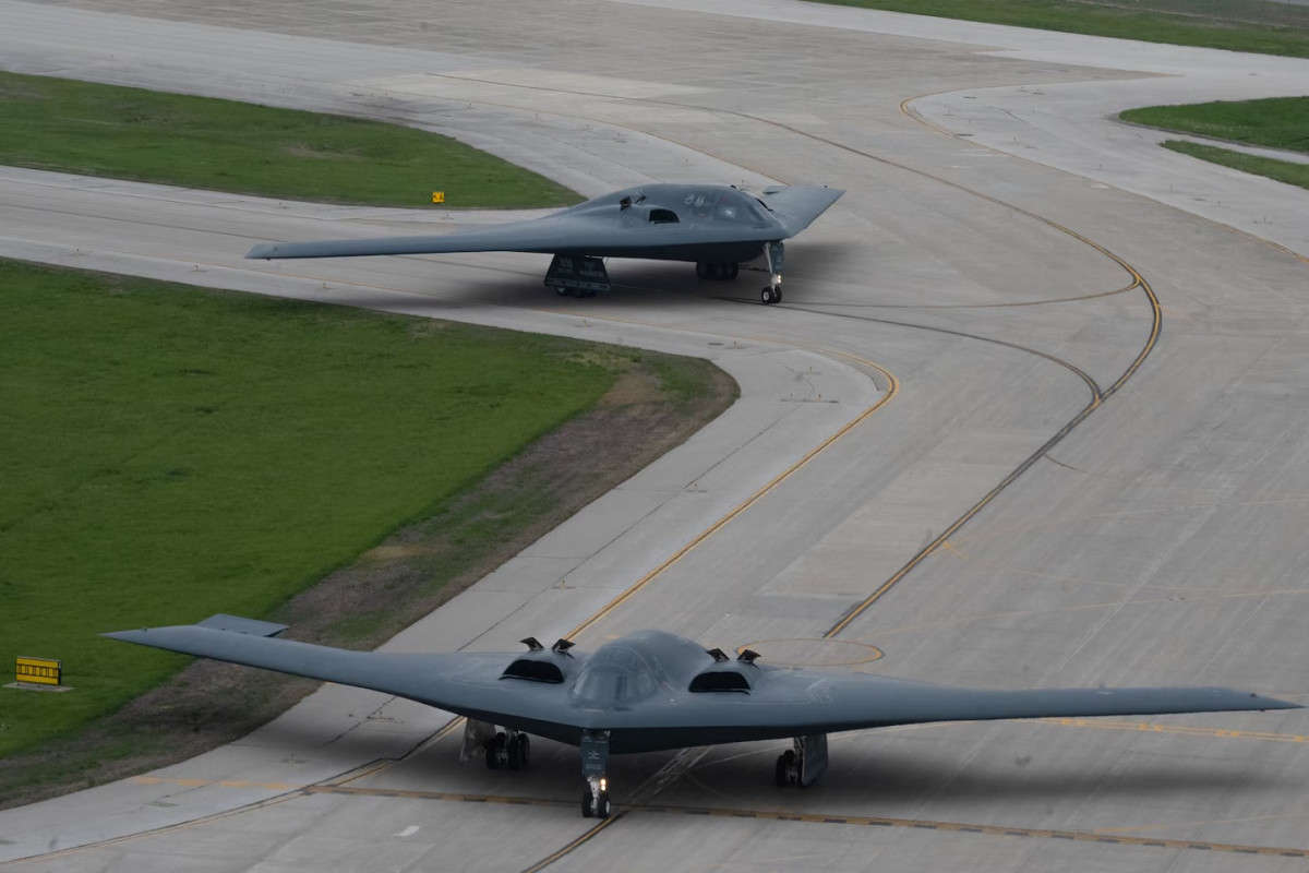 Awas Perang Pecah Lagi, Iran Tutup Wilayah Udara saat AS Mobilisasi Pesawat Pengebom B-2 Awas Perang Pecah Lagi, Iran Tutup Wilayah Udara saat AS Mobilisasi Pesawat Pengebom B-2