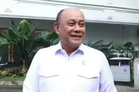 2-Dicopot dari Kepala...