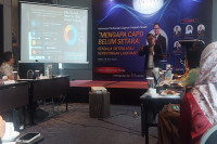 Kecam Ketimpangan Layanan...