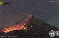 Gunung Merapi Erupsi,...