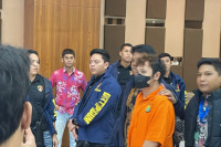 Polri Tangkap Buronan...
