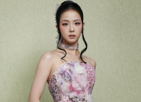 Jisoo BLACKPINK Dinobatkan...