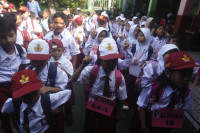 Aturan Seragam Sekolah...