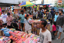 Berburu Petasan Jelang...