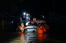Banjir Hingga 1,5 Meter...
