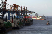 Neraca Perdagangan Mei...