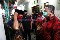 Wawali Surabaya Whisnu...