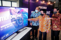 Mandiri Utama Finance...