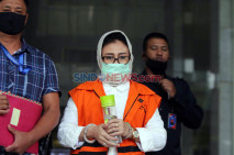 KPK Lanjutkan Pemeriksaan...