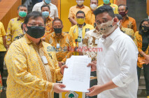 Partai Golkar Dukung...