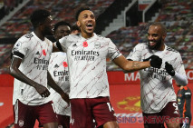 Arsenal Permalukan MU...