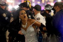 Pawai LGBT di New York...