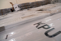KPU Makassar Siap Distribusikan...