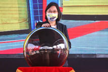 Hadapi Militer China,...
