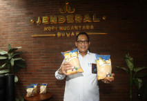 Bulog Luncurkan Beras...