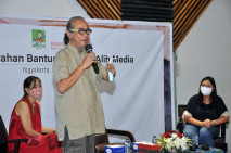 ACC Salurkan Bantuan...