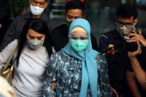 KPK Periksa Istri Eks...