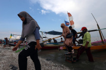 Perahu Tradisional Jadi...