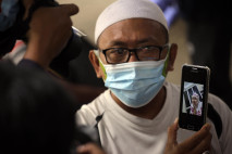Pasrah dan Ikhlas, Rafik...