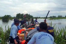 Dengan Bantuan Kompas,...