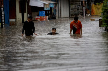 Banjir Rendam Kawasan...