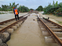 Terdampak Banjir, Hari...