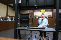 JPU Hadirkan Elya Artanti,...