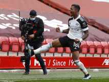 Kutukan Anfield Berlanjut,...