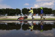 Renovasi Stadion Gelora...