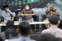 Diskusi Dialektika :...