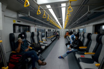 Kereta Bandara Premium...