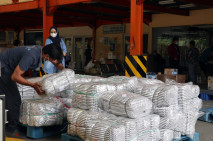 Askrindo Salurkan Bantuan...