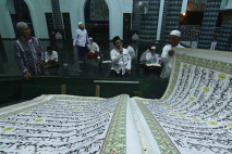 Tradisi Tadarus Dengan...