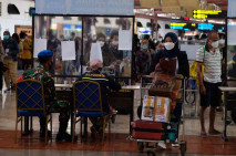 H-1 Larangan Mudik,...