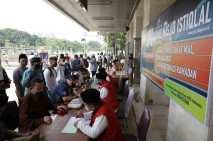 Pembayaran Zakat Fitrah...