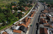 Suasana Sepi di Jalur...