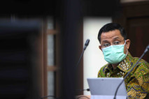 Sidang Lanjutan Juliari...