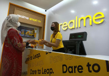 Realme Buka Dua Official...