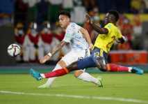 CONMEBOL: Kolombia Tahan...