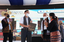 Menko Luhut Pandjaitan...