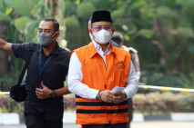 Sidang Lanjutan Bupati...