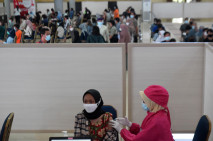 Ribuan Mahasiswa Unnes...