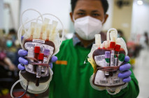 Stok Darah DKI Menurun...