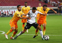 FOTO : Jerman Gulung...