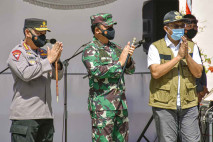 Panglima TNI dan Kapolri...