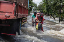 Dampak Banjir Luapan...