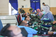 Sambut HUT TNI ke-76,...