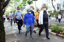 Airlangga Hartarto Jalan...